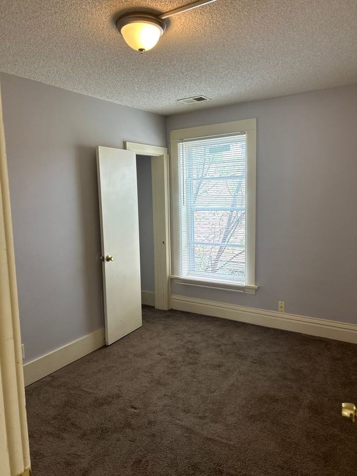 3531 Emerson Ave N - Photo 2 of 11