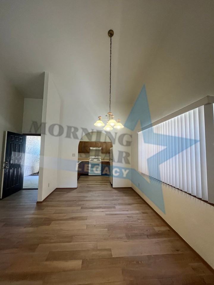 3120 Missouri Ave - Photo 4 of 21