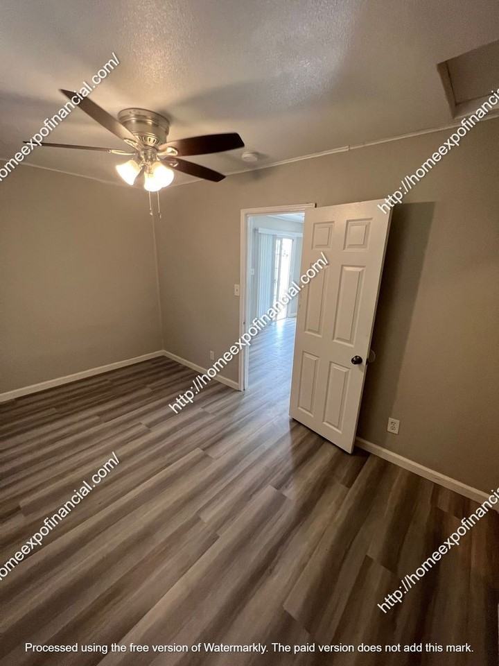 10060 Portola Ave - Photo 6 of 18