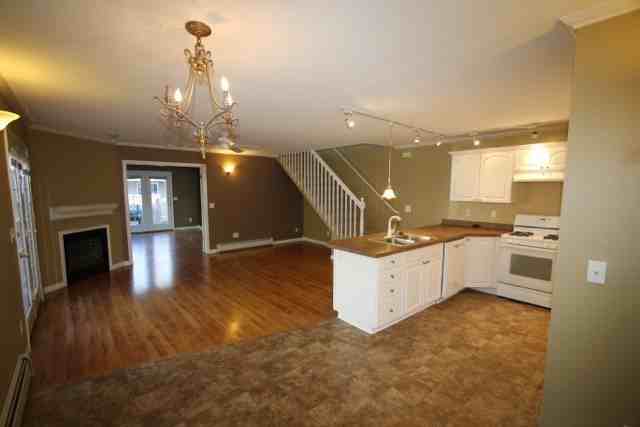 16611 Rivers Edge Ln - Photo 2 of 17