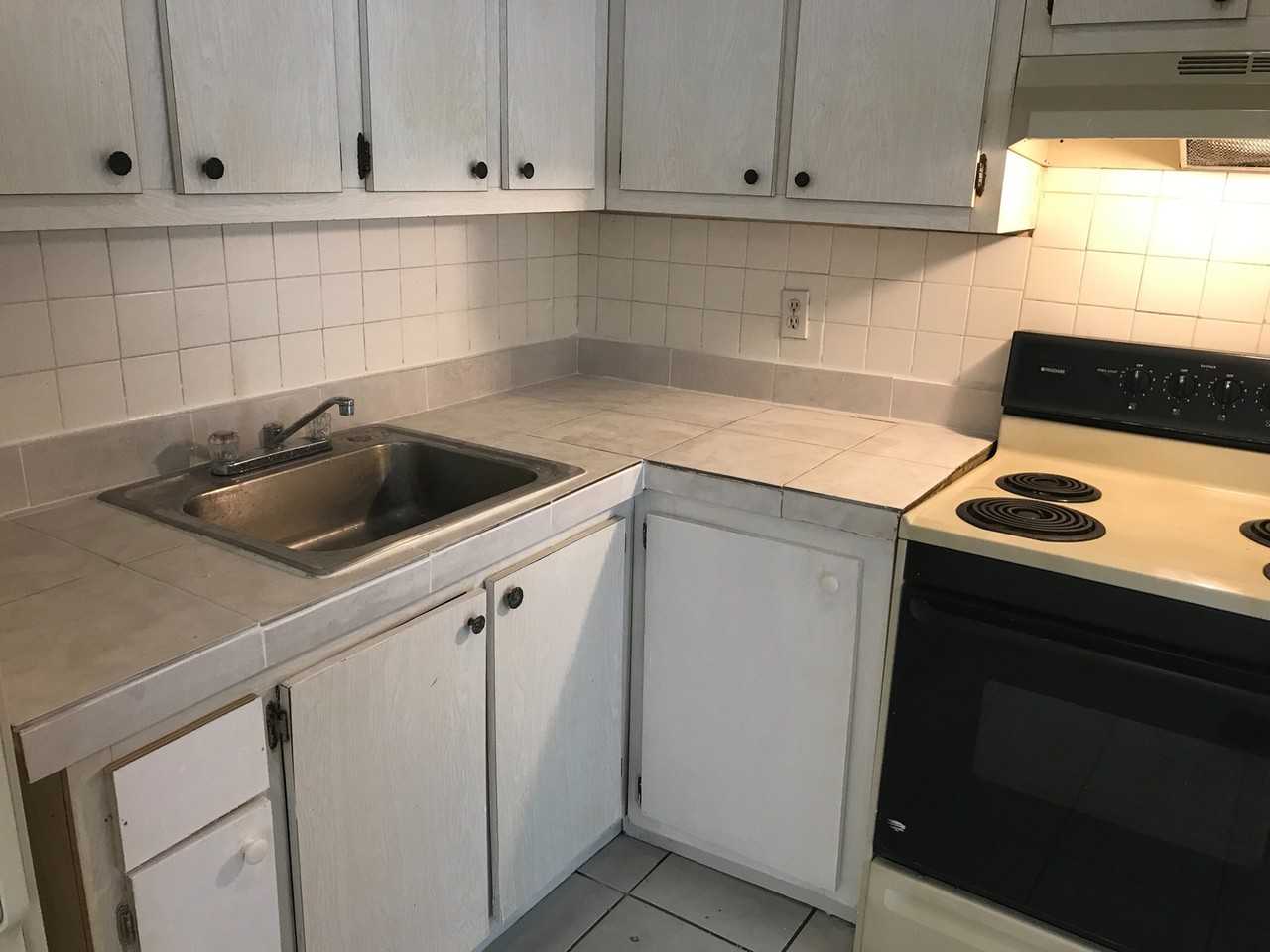 5220 Nw 24th St #149 - Photo 6 of 12