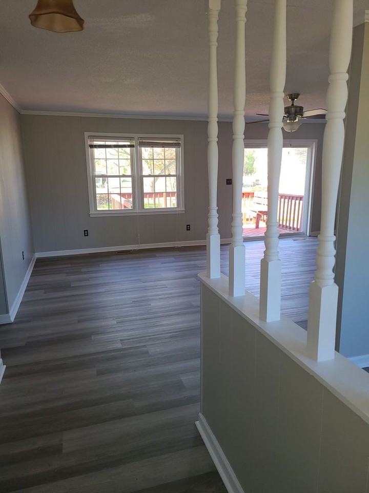 214 Johnston Ave Nw - Photo 2 of 14