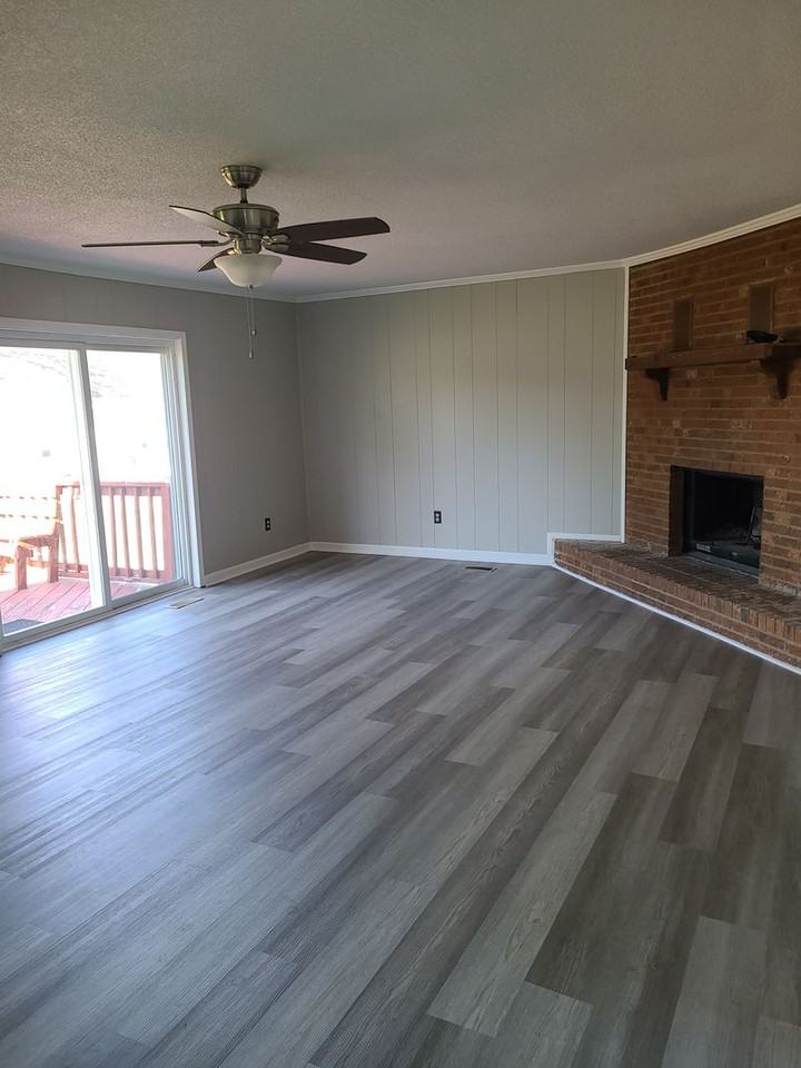 214 Johnston Ave Nw - Photo 3 of 14