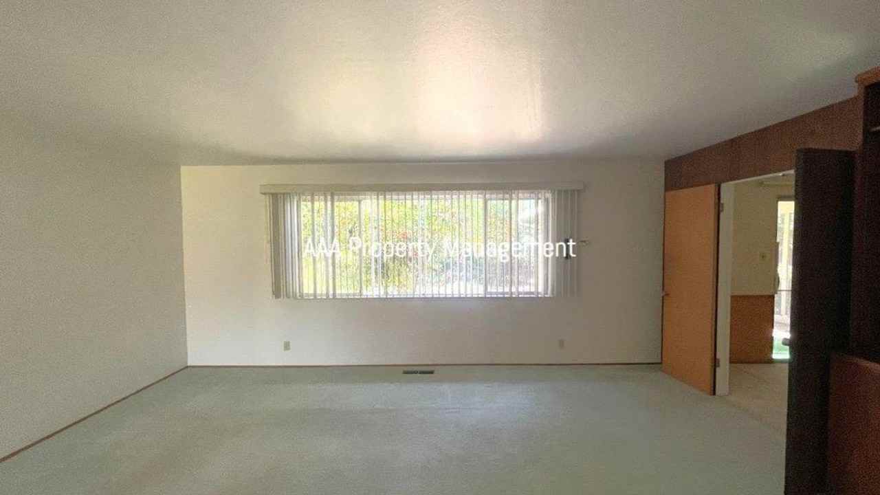 5825 Del Trigo Ln - Photo 2 of 34