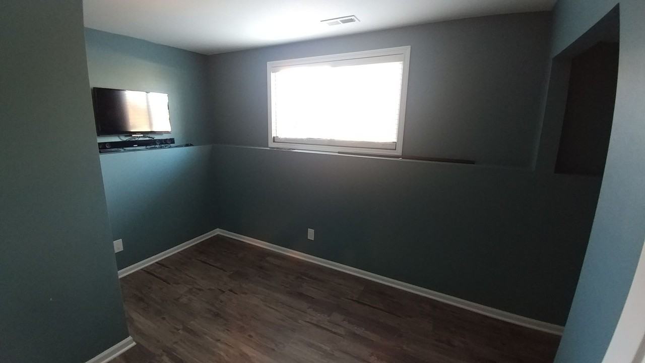 1948 Menomonee Ave - Photo 4 of 31