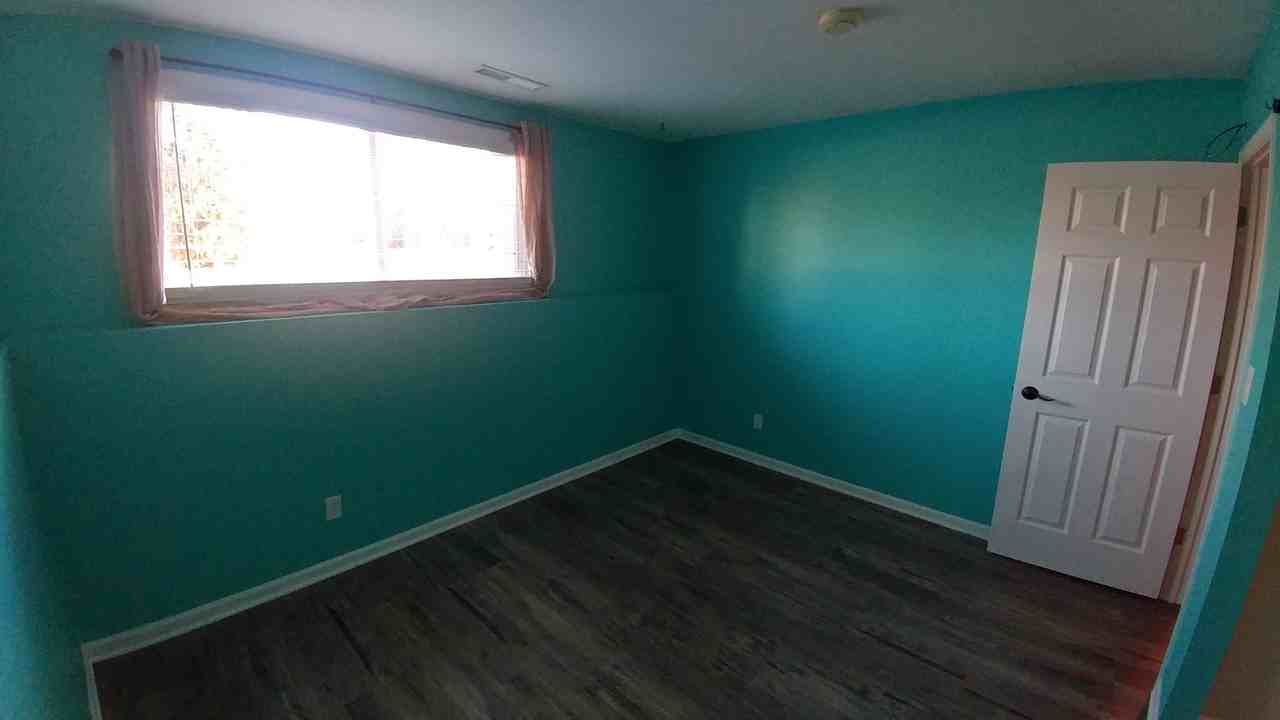 1948 Menomonee Ave - Photo 7 of 31