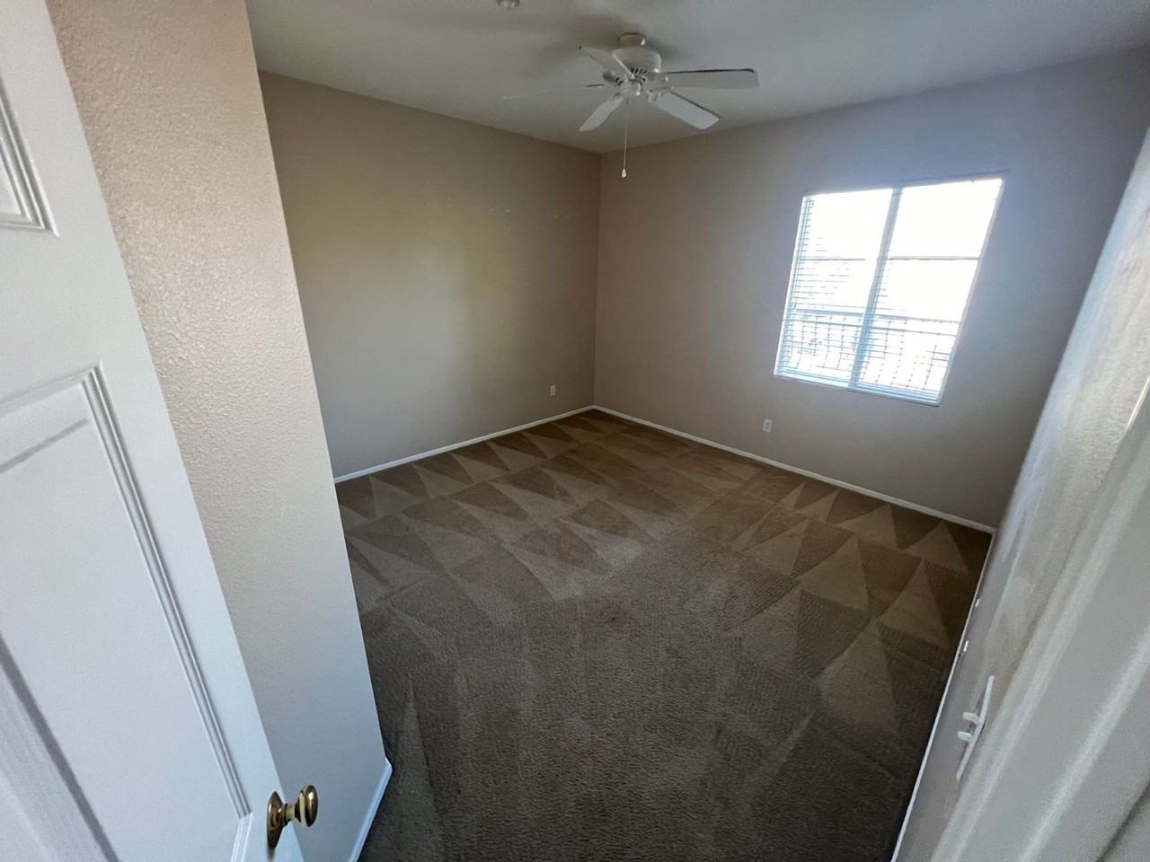 4732 Lakerun Ct - Photo 7 of 16