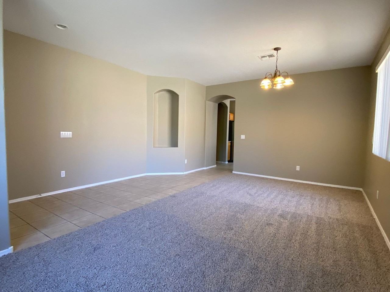 7217 West Kings Avenue - Photo 4 of 19