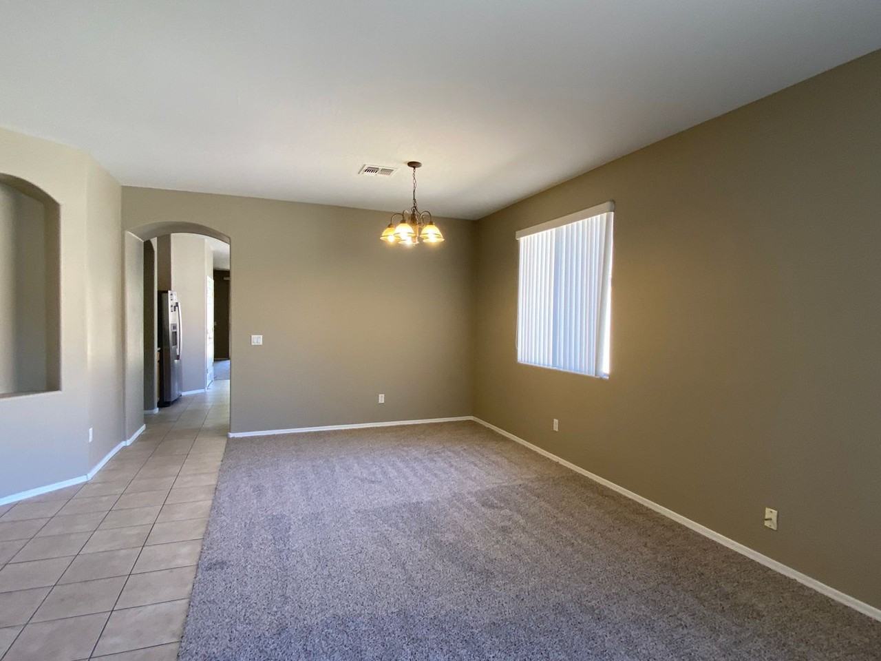 7217 West Kings Avenue - Photo 5 of 19