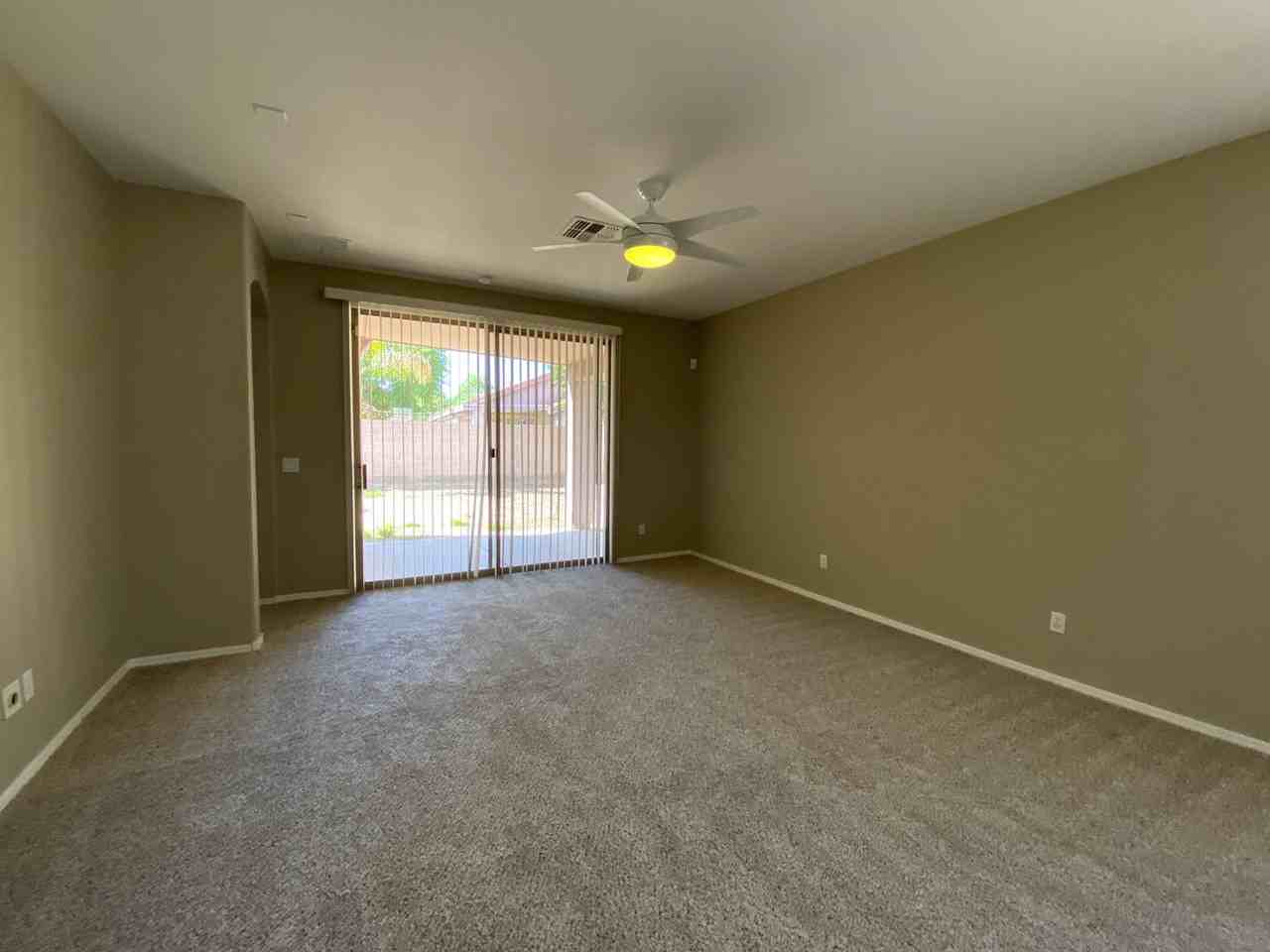 7217 West Kings Avenue - Photo 7 of 19