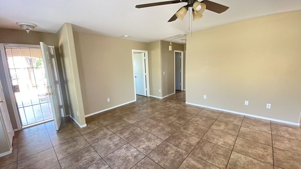 7381 W Palo Verde Dr - Photo 3 of 13