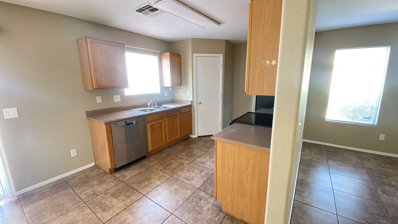 7381 W Palo Verde Dr - Photo 5 of 13