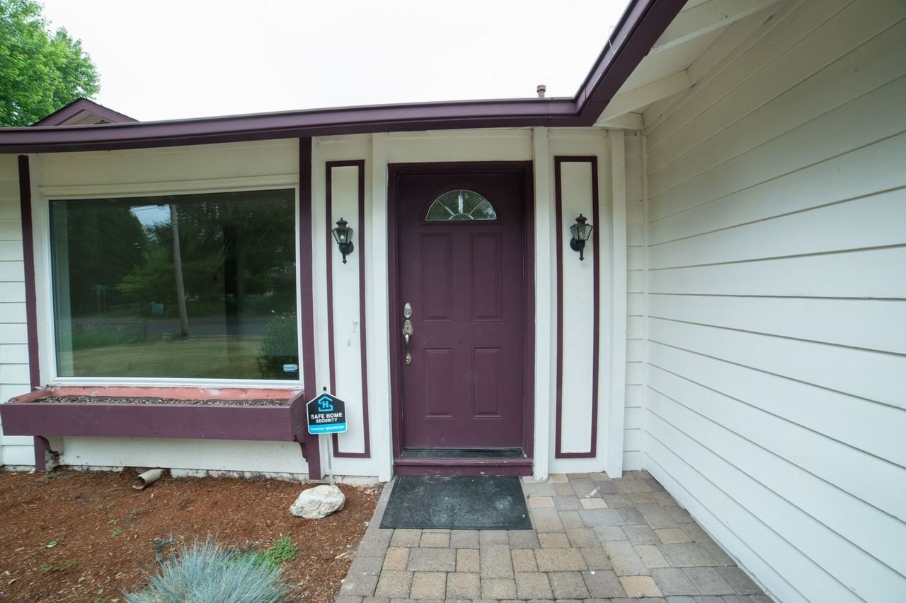 1925 Nw 5th St - Photo 3 of 37