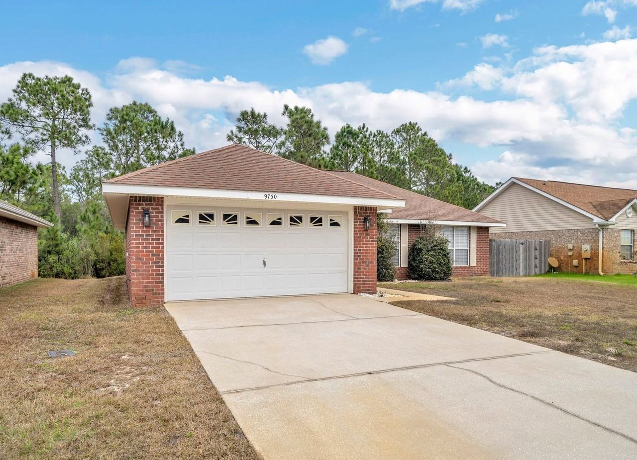 9750 Parker Lake Cir - Photo 2 of 28