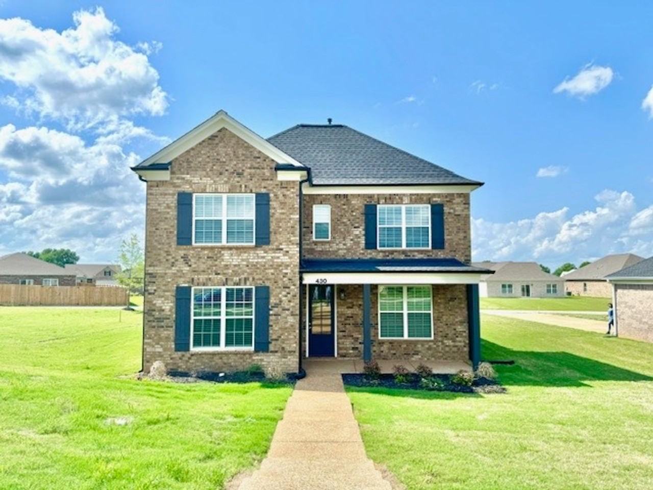 430 Azalea Dr - Photo 2 of 12
