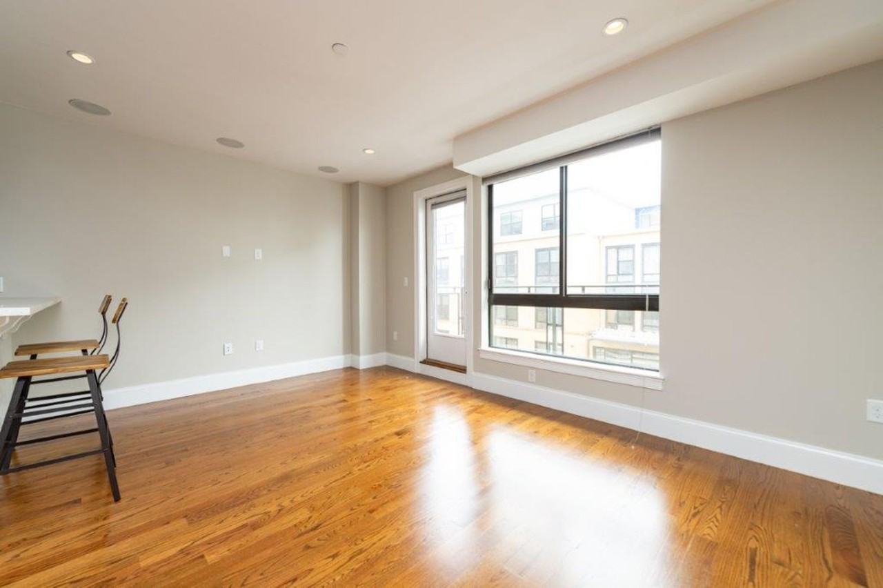 335 D St - Photo 5 of 14