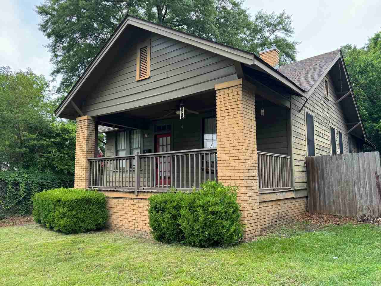 323 Finley Ave - Photo 2 of 25