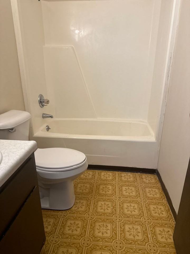 1417 Elm - Photo 3 of 6