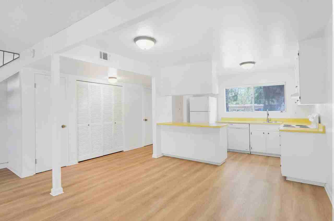 2159 Bella Casa St - Photo 3 of 32