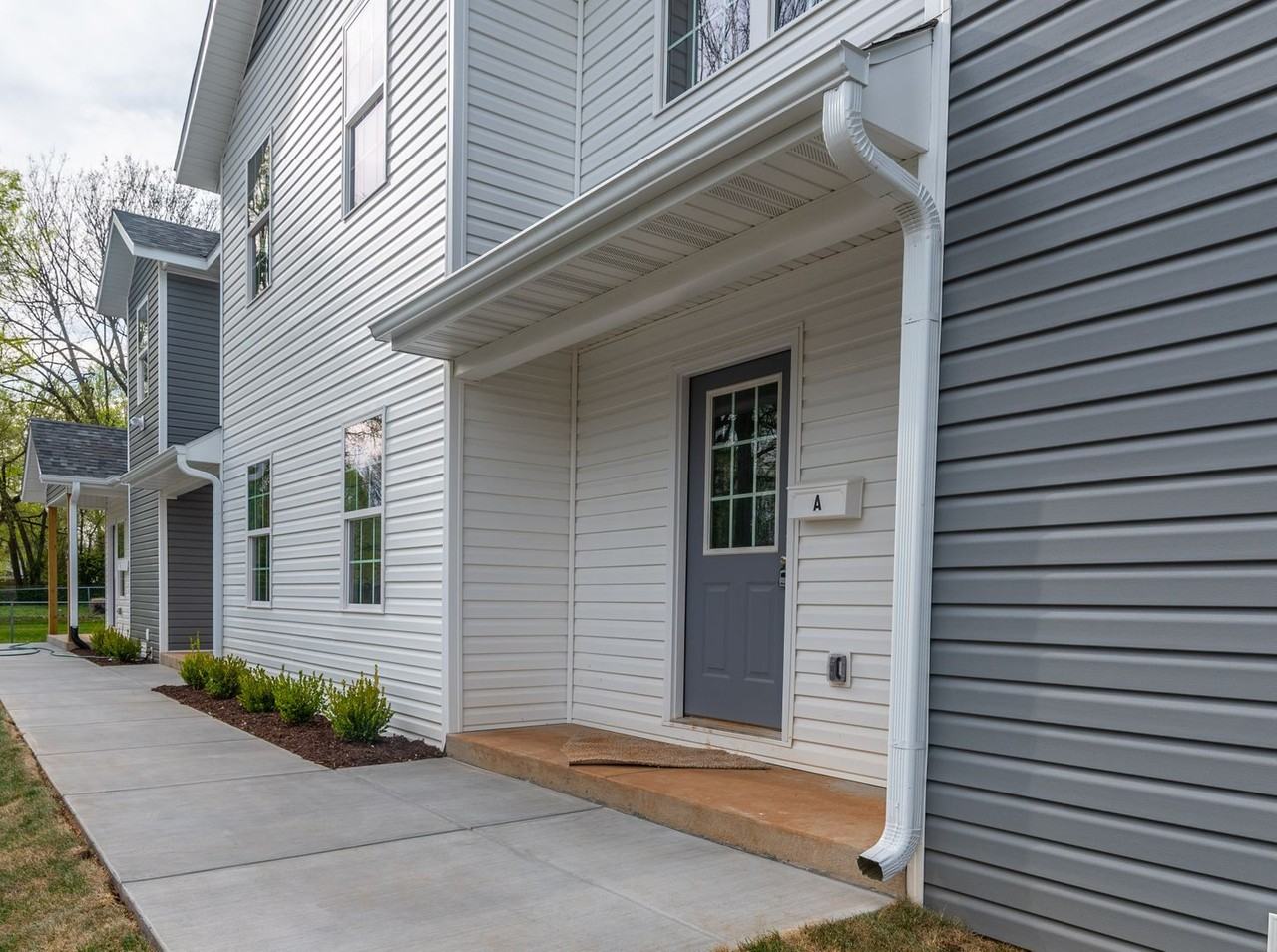 719 S. Main Ave - Photo 2 of 32