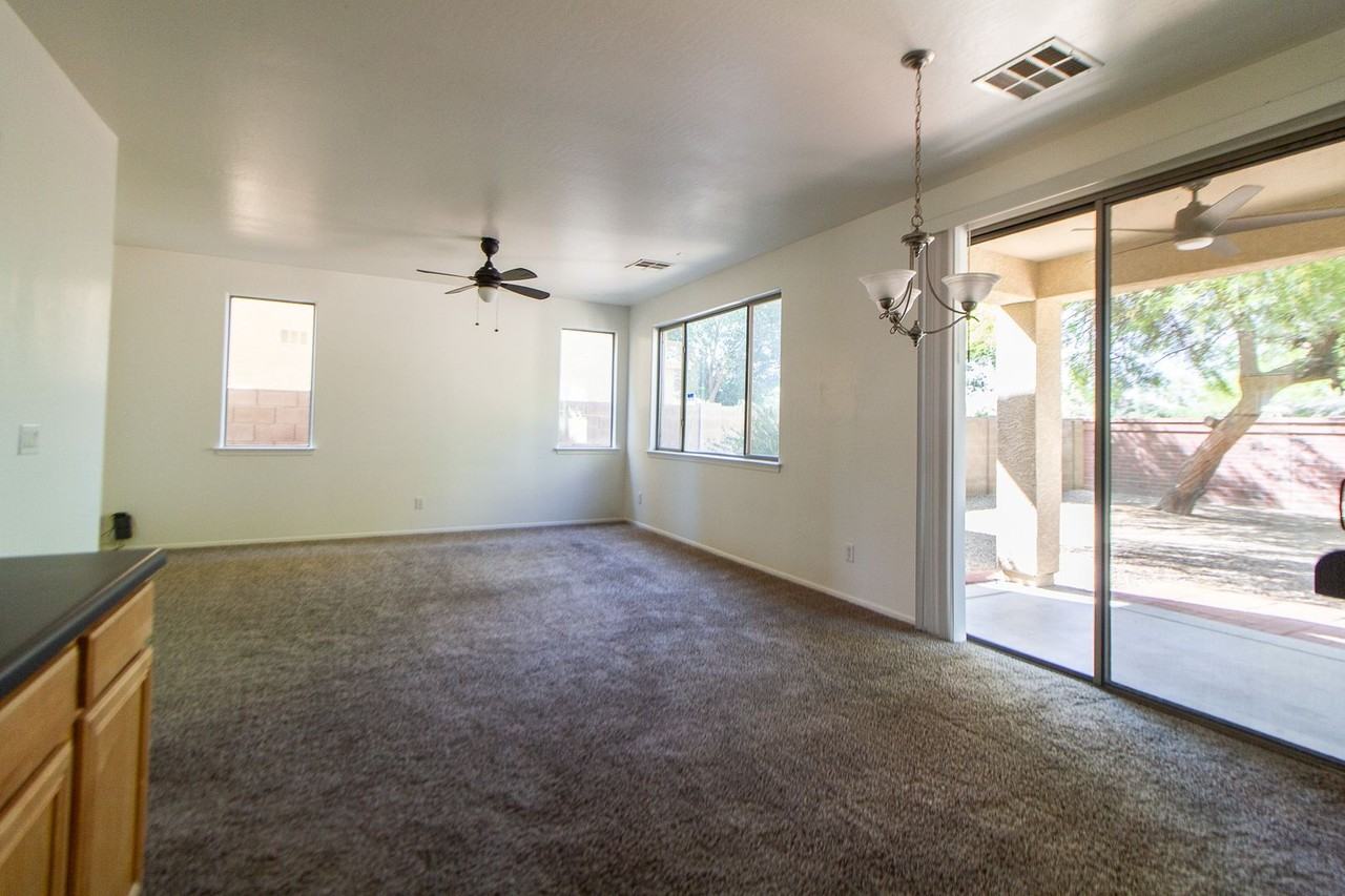 3873 E Bridgeport Pkwy - Photo 4 of 25