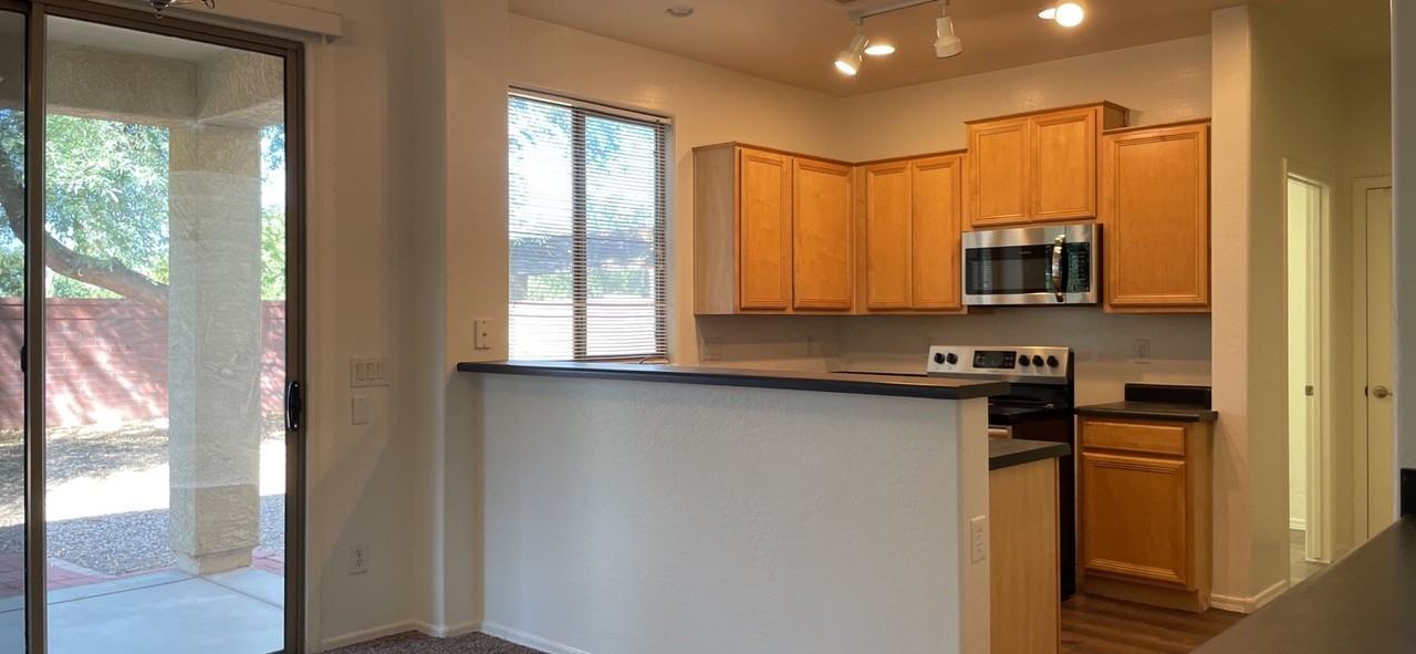3873 E Bridgeport Pkwy - Photo 6 of 25