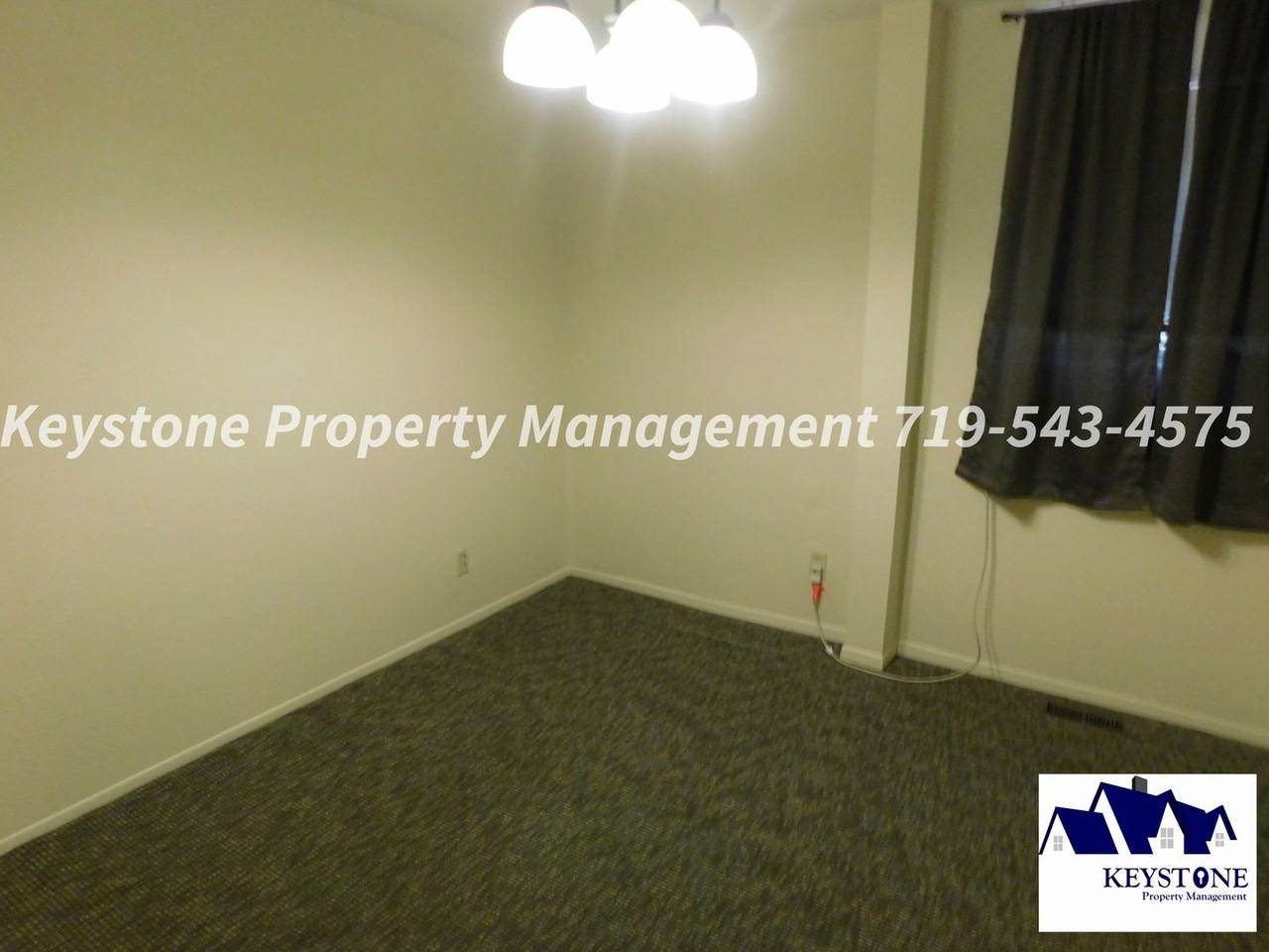 420 W 10th St #1 - Photo 7 of 10
