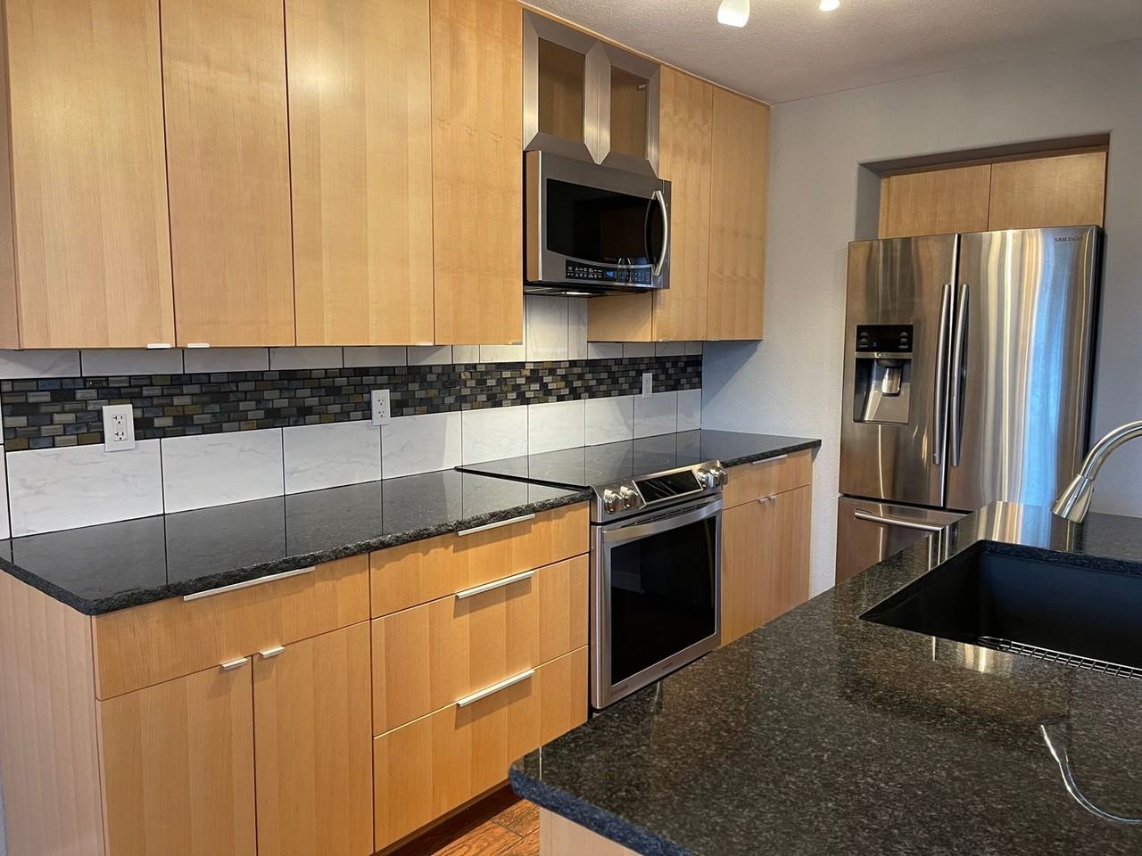 533 Ridgeview Dr - Photo 5 of 18