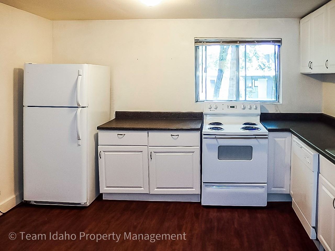 1119 King Road - Photo 2 of 25