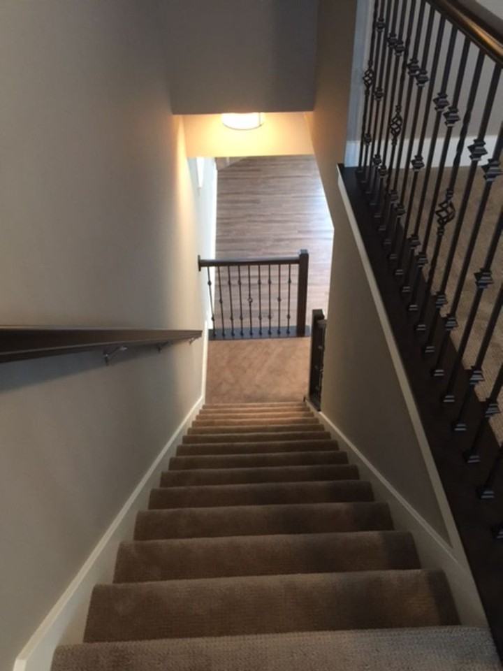 2972 Creekside Ct - Photo 2 of 48