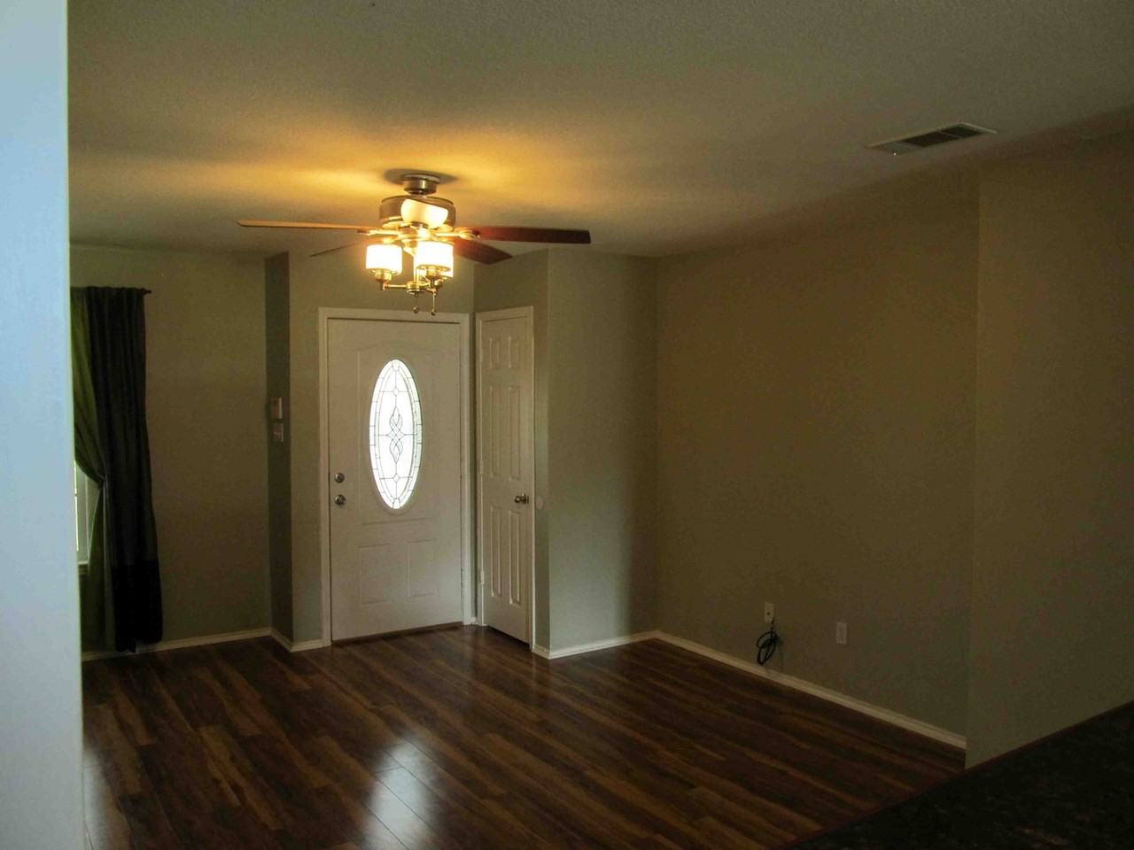 2804 Blackburn Dr - Photo 2 of 8