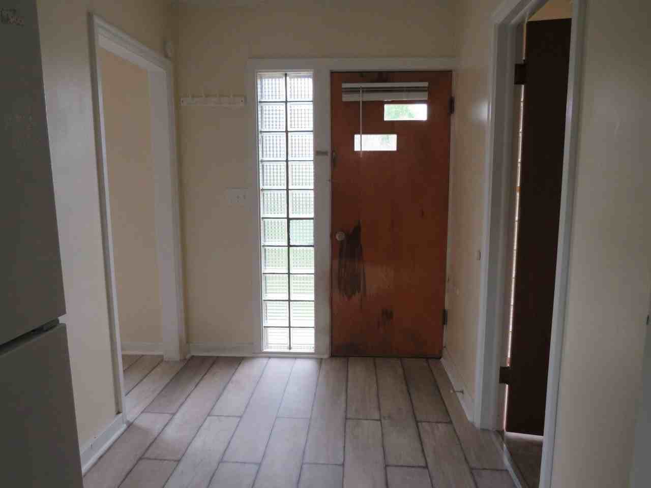 2619 Michigan St - Photo 2 of 9