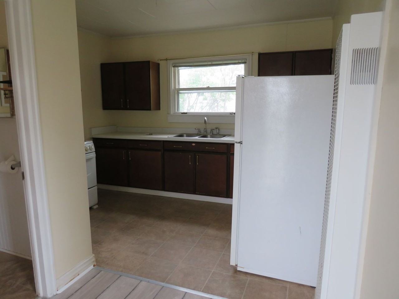 2619 Michigan St - Photo 3 of 9