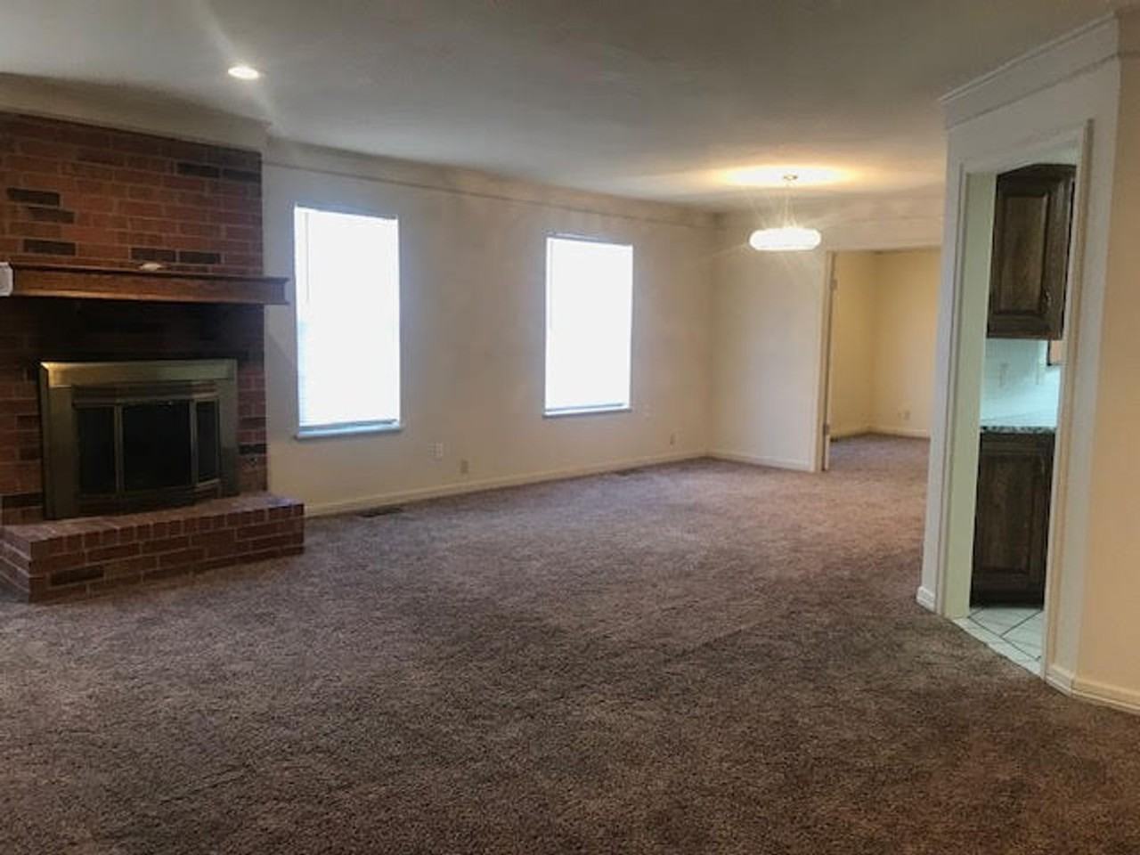 11906 Shady Trail Ln - Photo 2 of 22