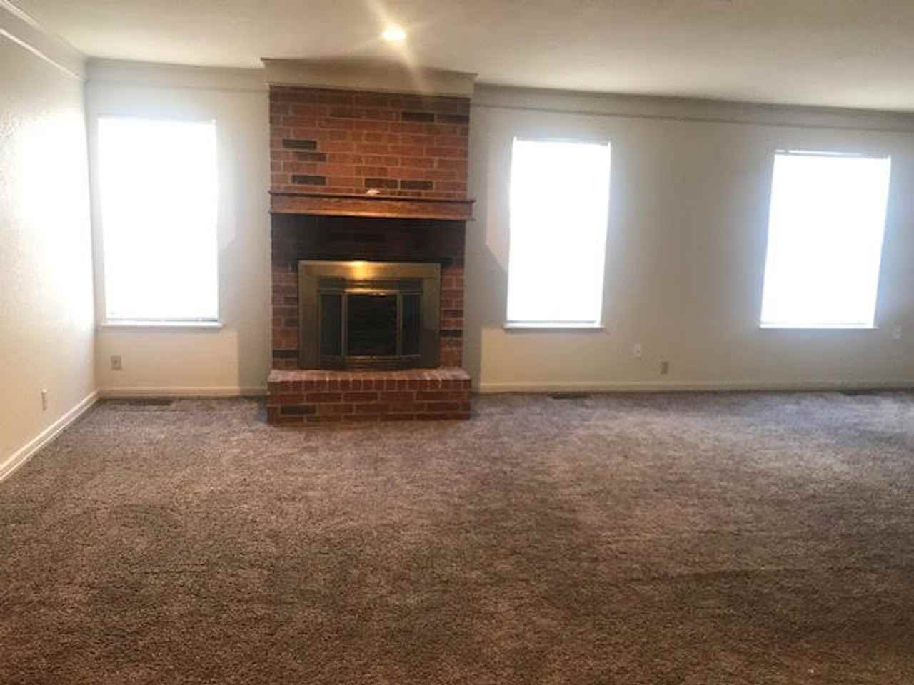 11906 Shady Trail Ln - Photo 3 of 22