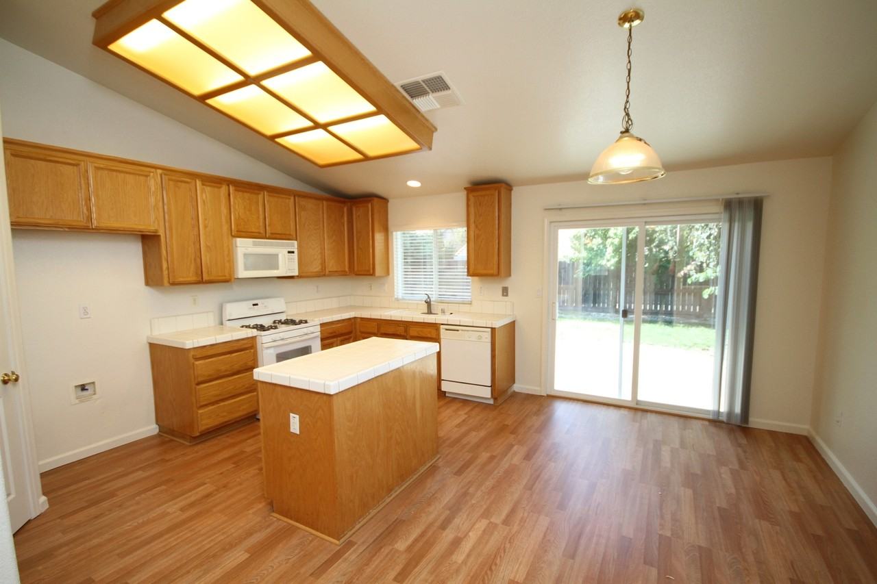 7101 Prazzo Way - Photo 3 of 13