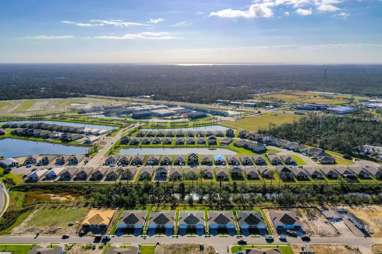 1826 West Palms Drive - Photo 2 of 50