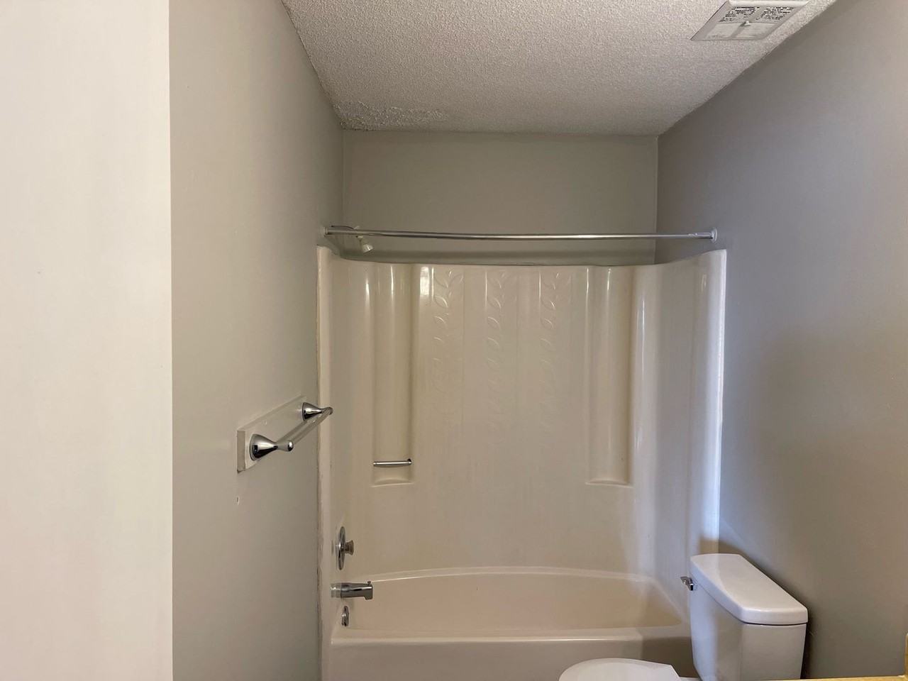 Peachtree Townhomes - Photo 4 of 6