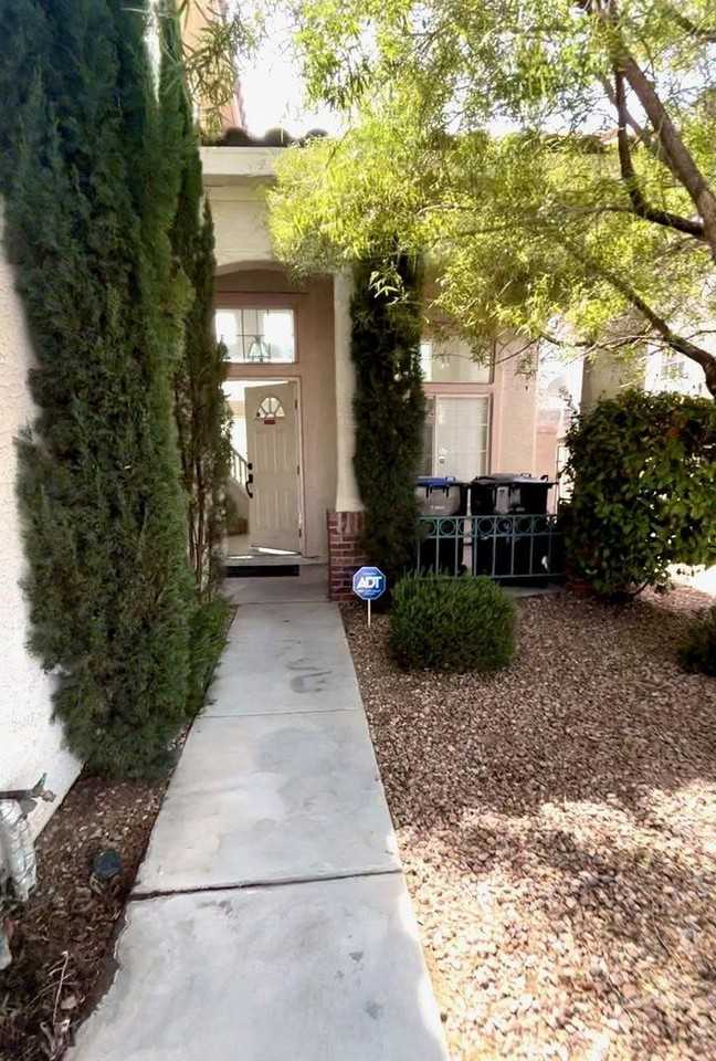 2407 Tottingham Rd - Photo 3 of 28