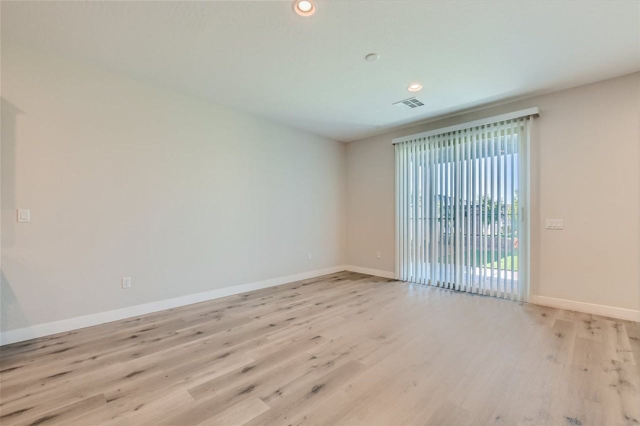 17 Pivot Ave - Photo 5 of 27