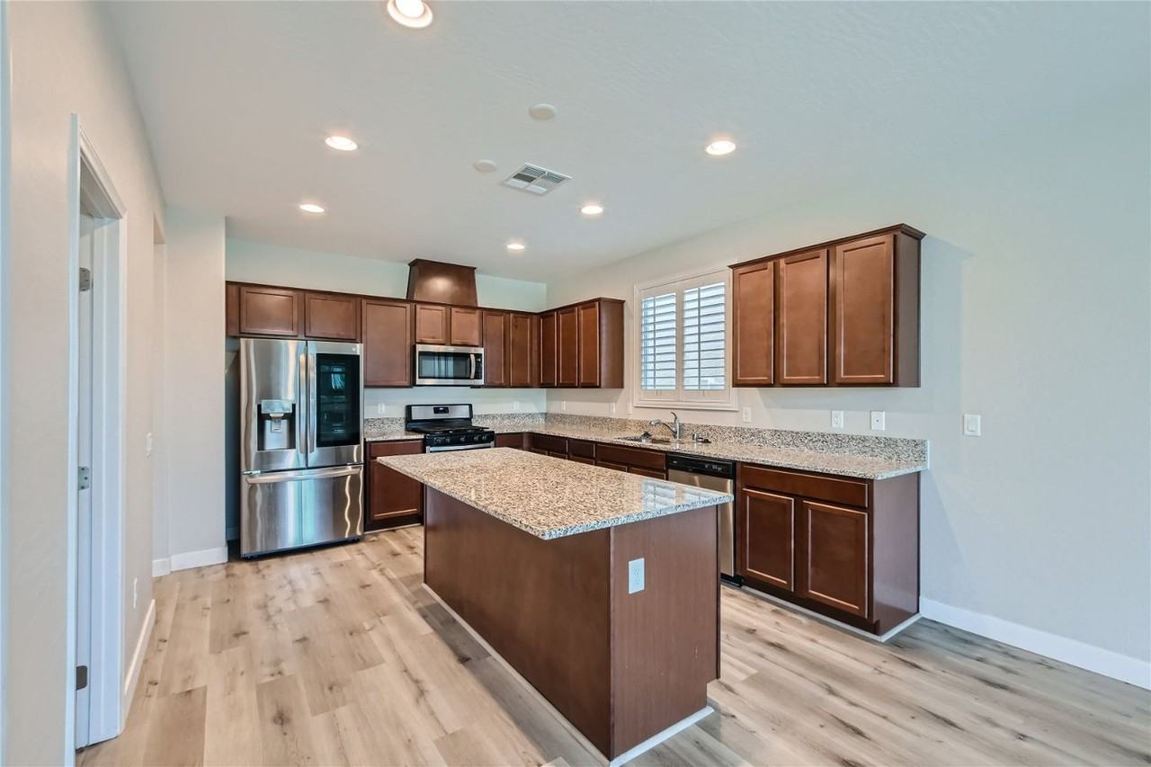 17 Pivot Ave - Photo 7 of 27