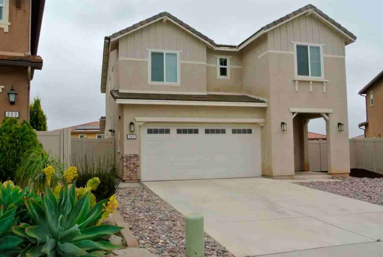 347 Campolina Ct