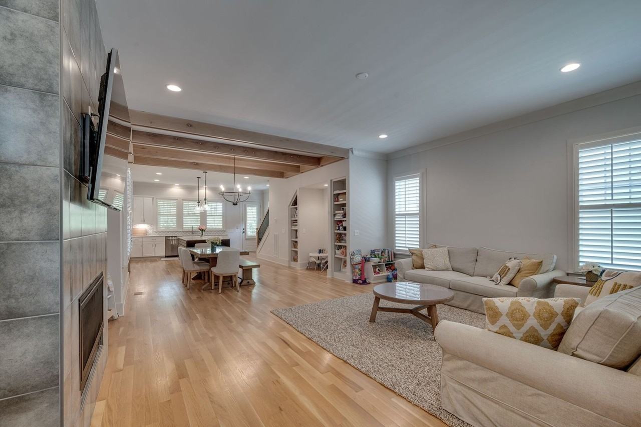 555B Stevenson St - Photo 2 of 28