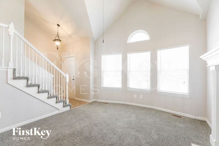 11328 N Wyandotte St - Photo 3 of 15