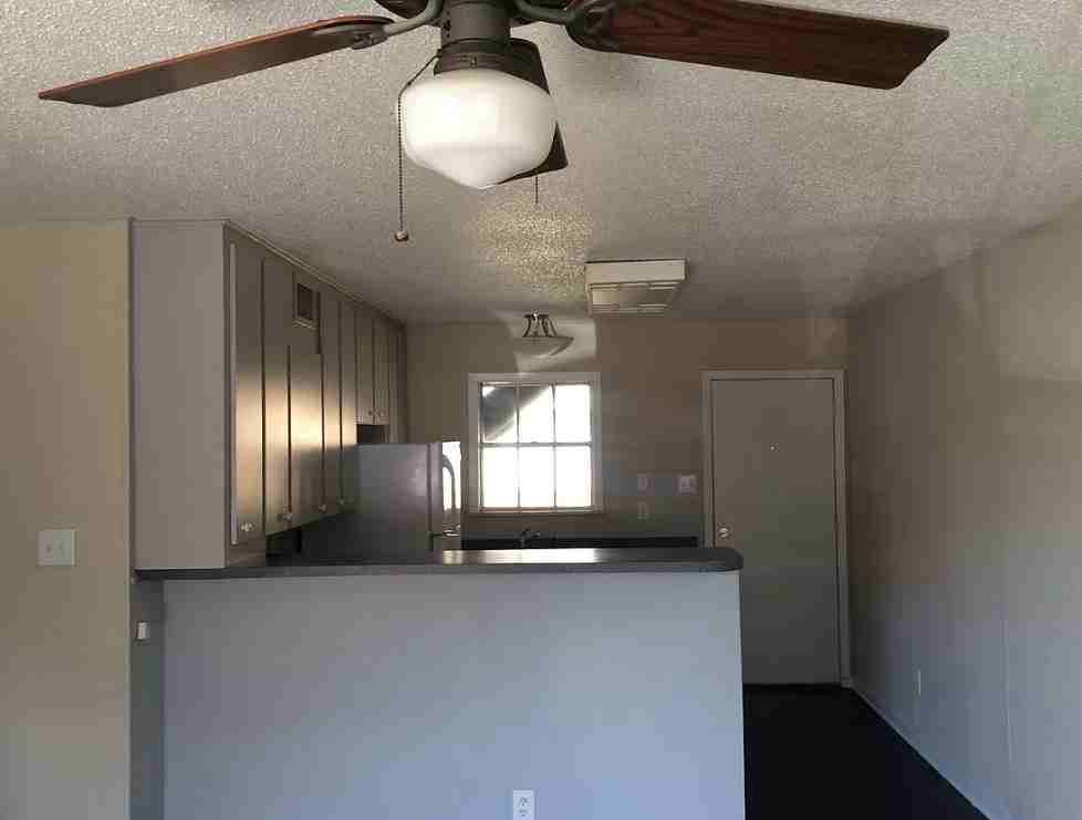 512 First Street #4 - Photo 3 of 6