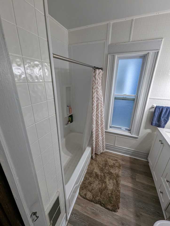 185 Hughes Ave - Photo 3 of 4