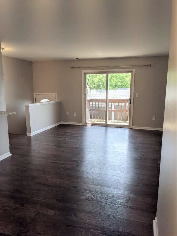 241 Pinewood Cir #49 - Photo 2 of 19