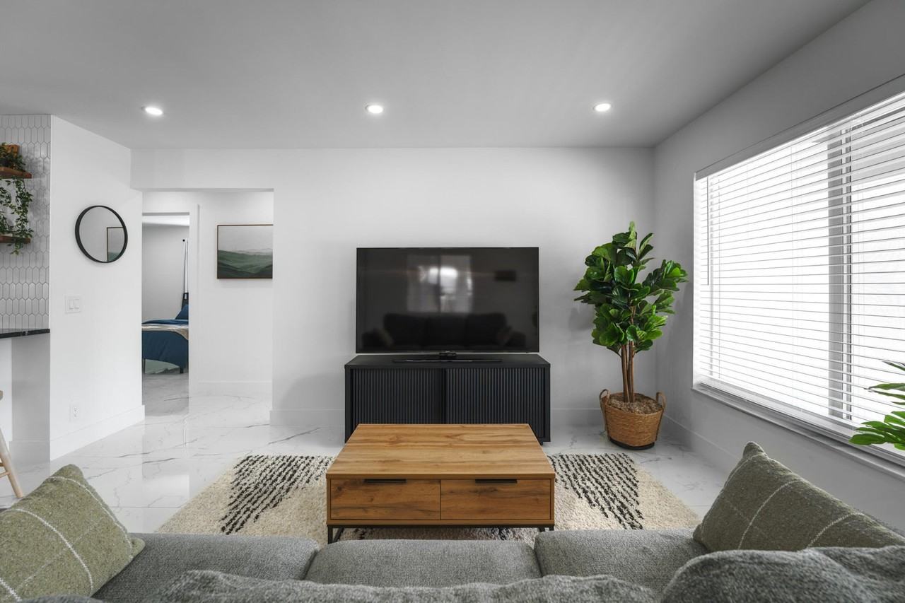 1326 N K St #NA - Photo 3 of 16