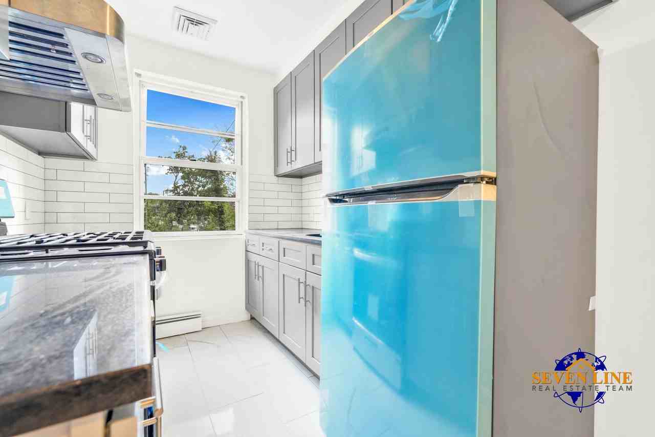 8306 77th Ave #2R - Photo 2 of 18