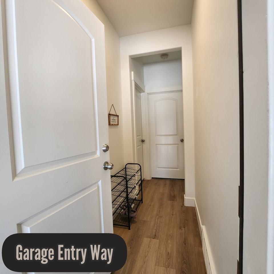 3740 Triumph Blvd - Photo 2 of 15